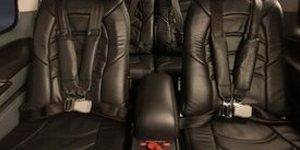 Cirrus SR22 cabin for Turks and Caicos charter