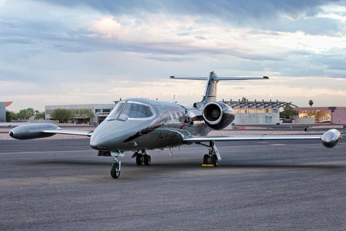 Learjet 35 cabin for Turks and Caicos charter