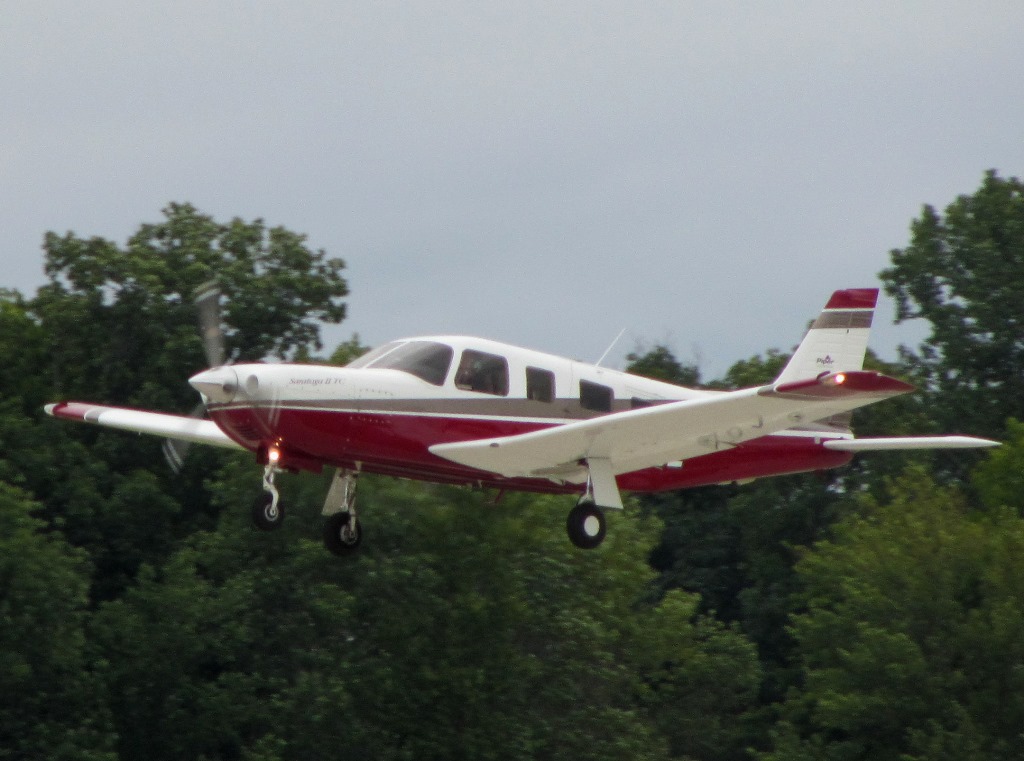 Turks and Caicos Piper Saratoga PA-32R Charter